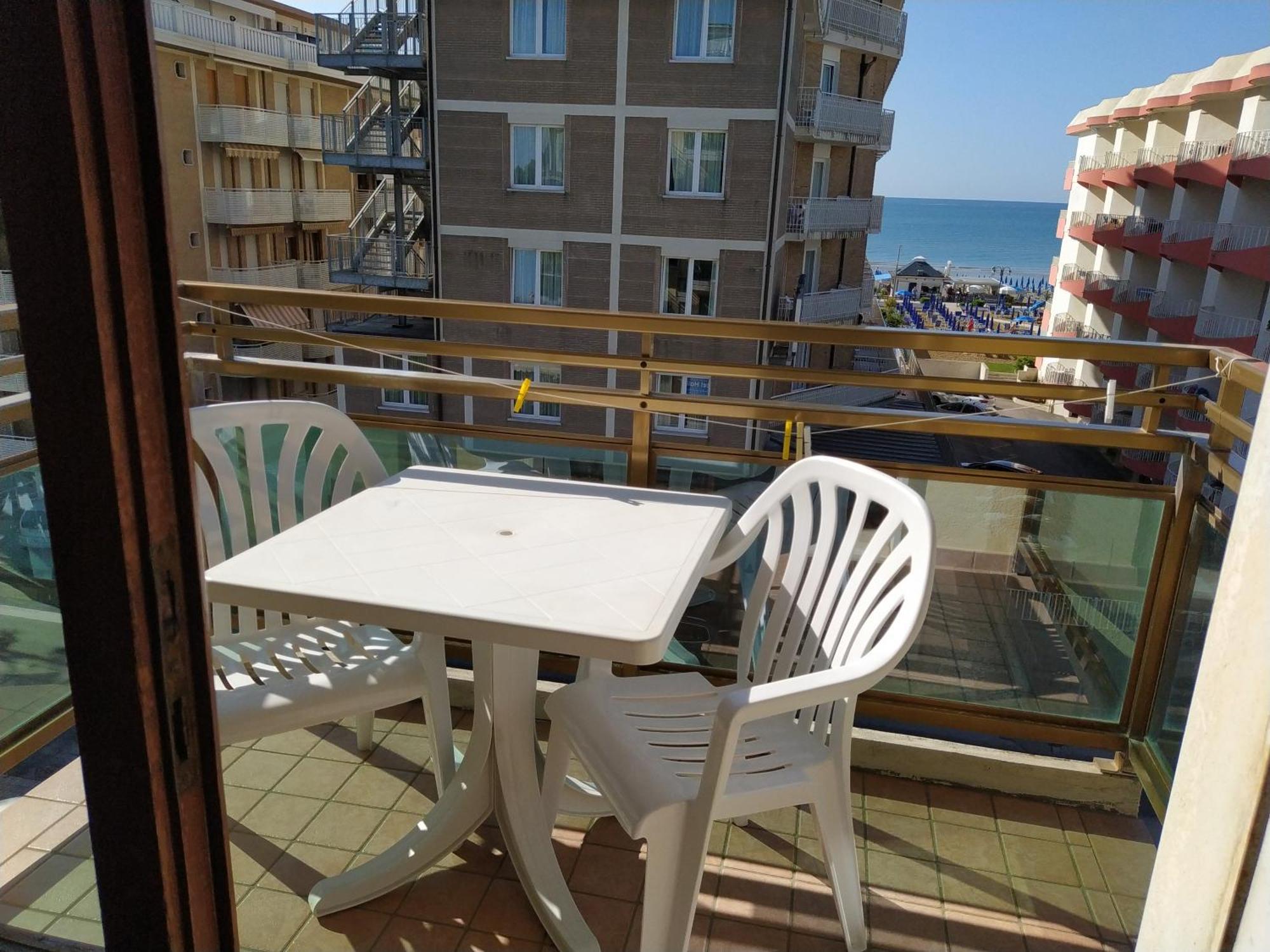 Hotel Halifax Lido di Jesolo Eksteriør billede